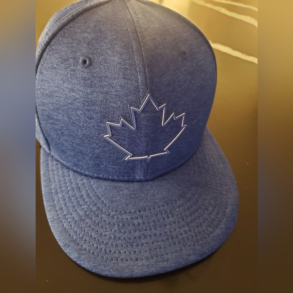 💙Heathered Blue New- New Era A.L Ball Cap, Maple Leaf, Super Soft
